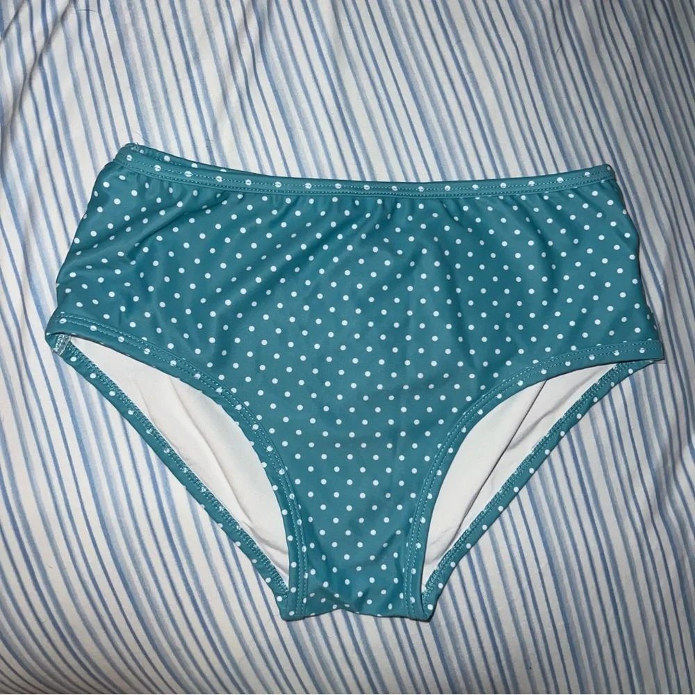 Lily & Londyn Floral Tankini Set with Teal Polka Dot Bottoms